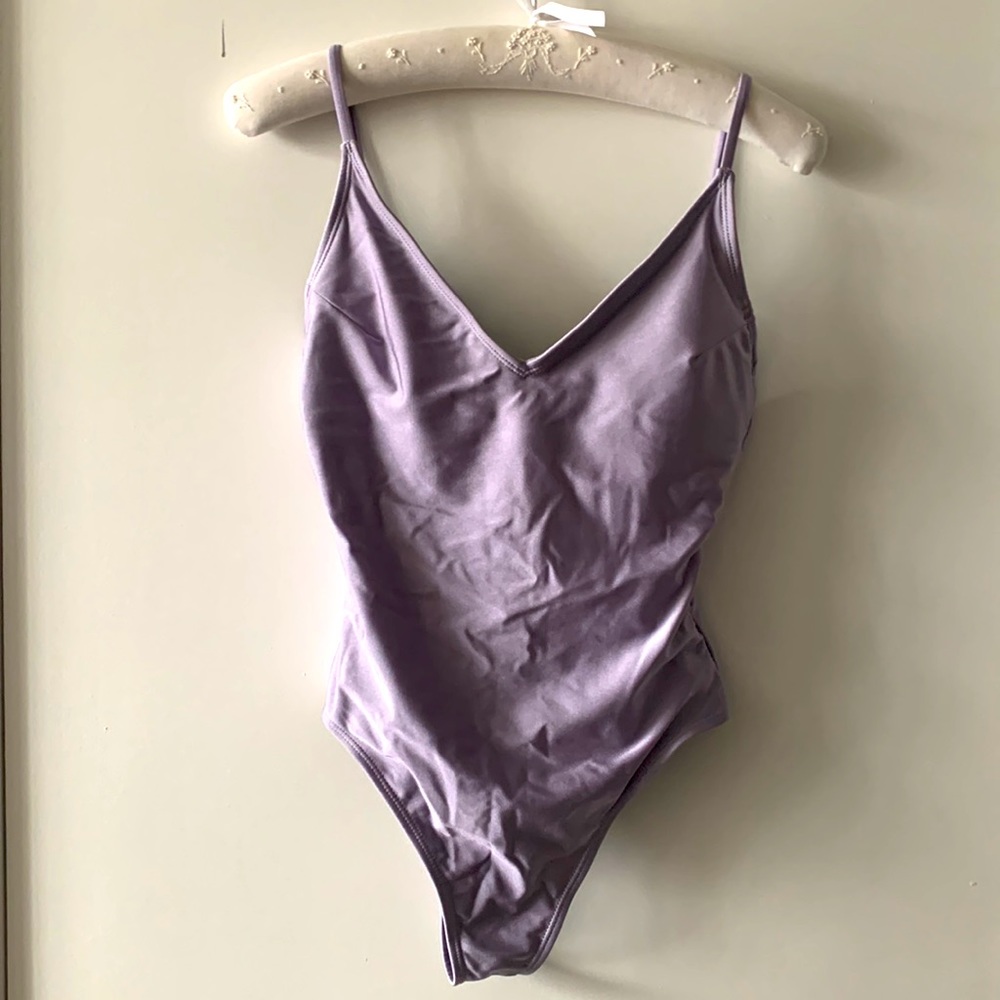 ☀️Weekend SALE☀️NWT💜Simons Lilac Swimming Suit